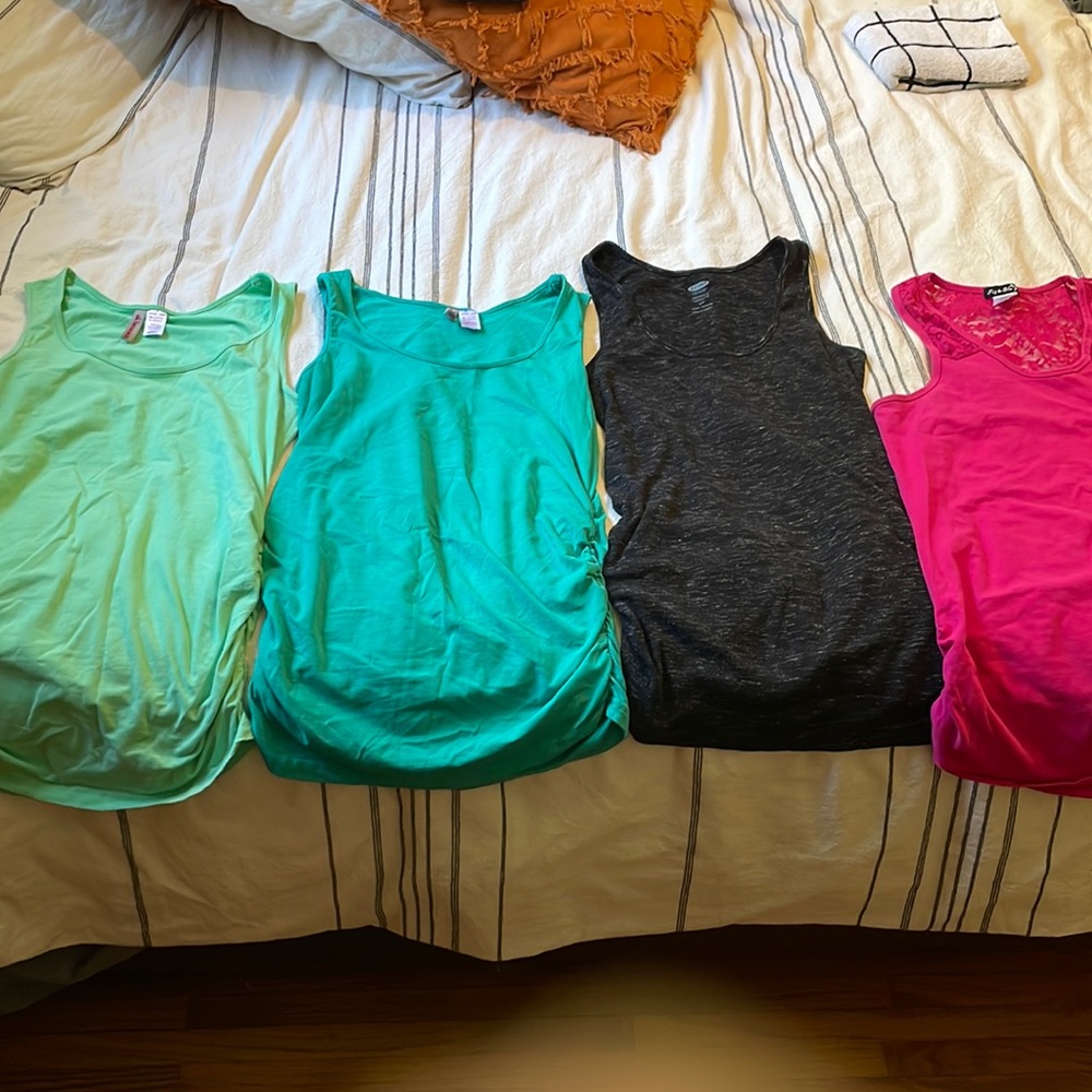 Lot of maternity tank tops